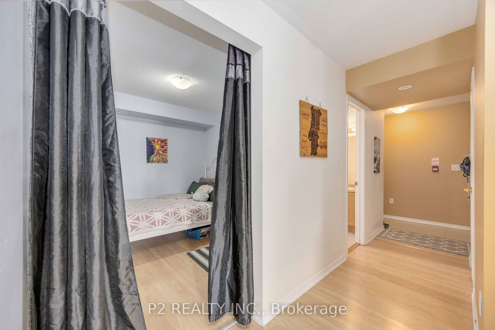 145 Isaac Devins Blvd, unit 6 for sale - image #8