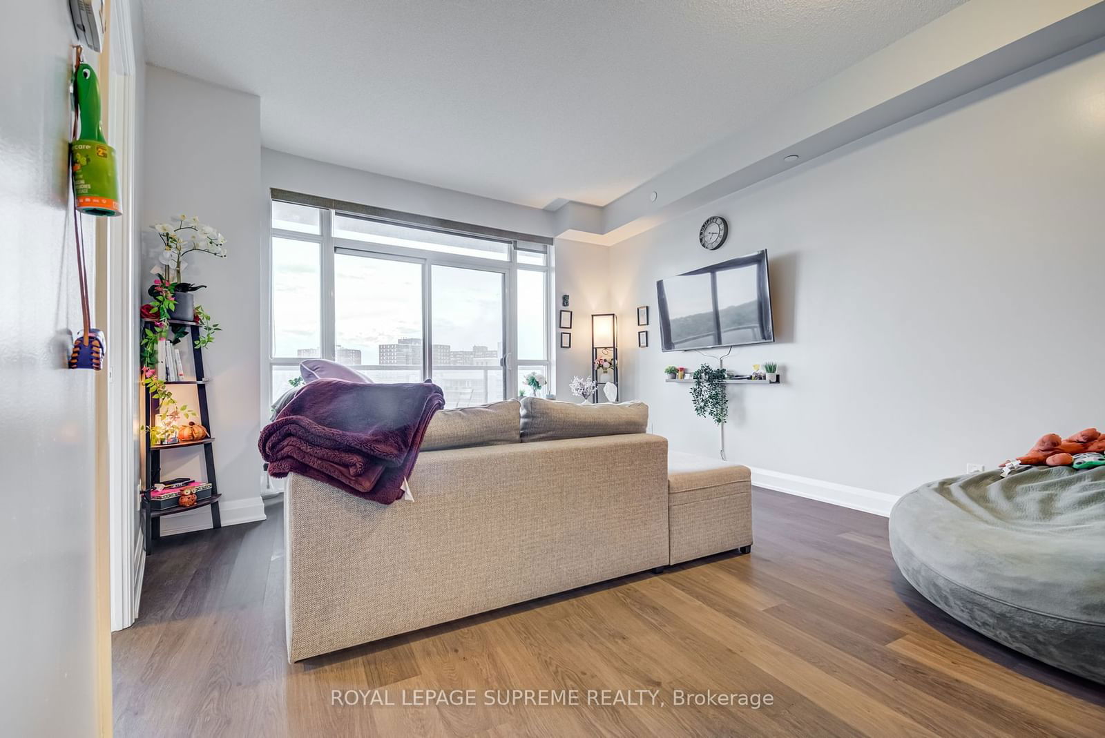 25 Fontenay Crt, unit 1406 for rent - image #9