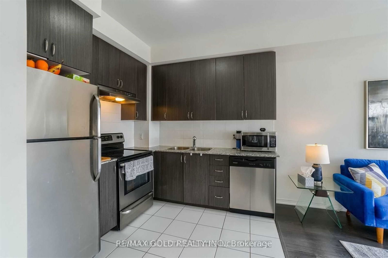 54 Sky Harbour Dr, unit 411 for rent - image #9