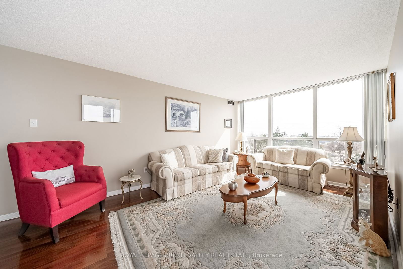 12 Laurelcrest St, unit 401 for sale