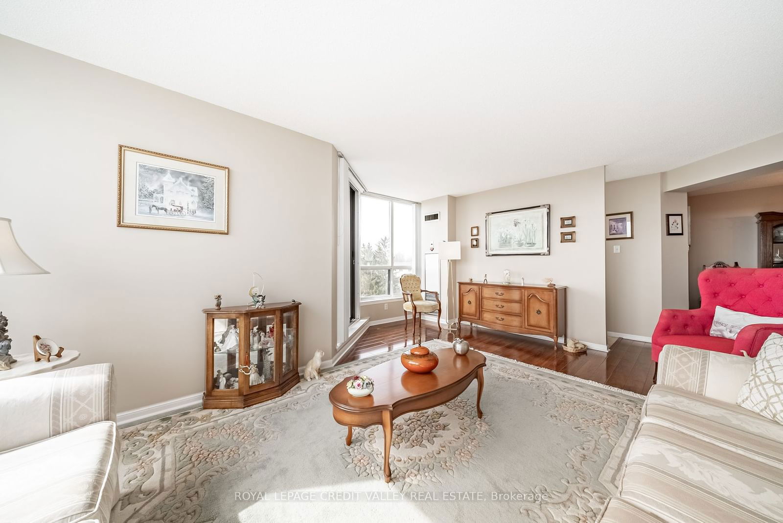 12 Laurelcrest St, unit 401 for sale - image #9