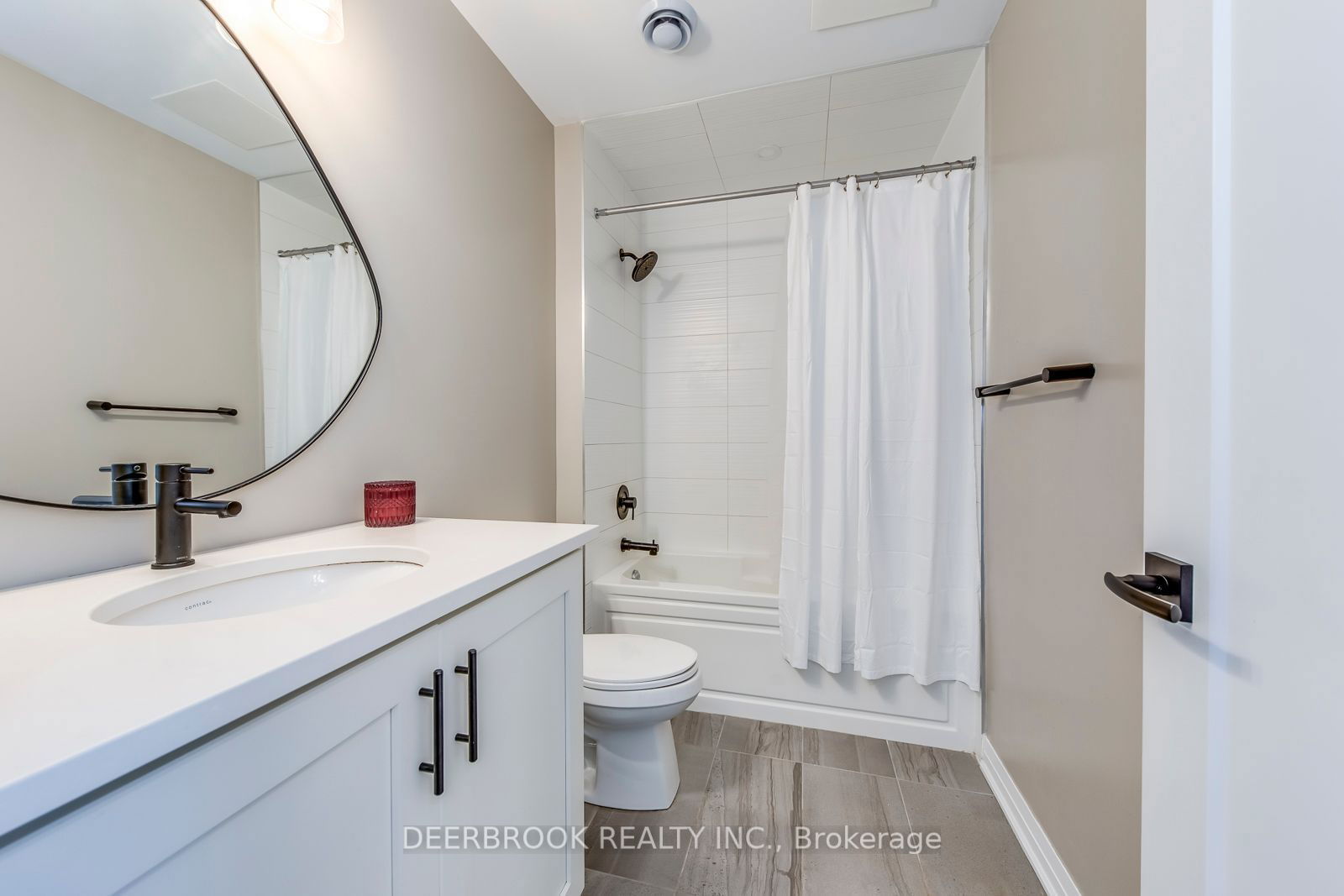 128 GROVEWOOD COMMON, unit 205 for sale - image #19