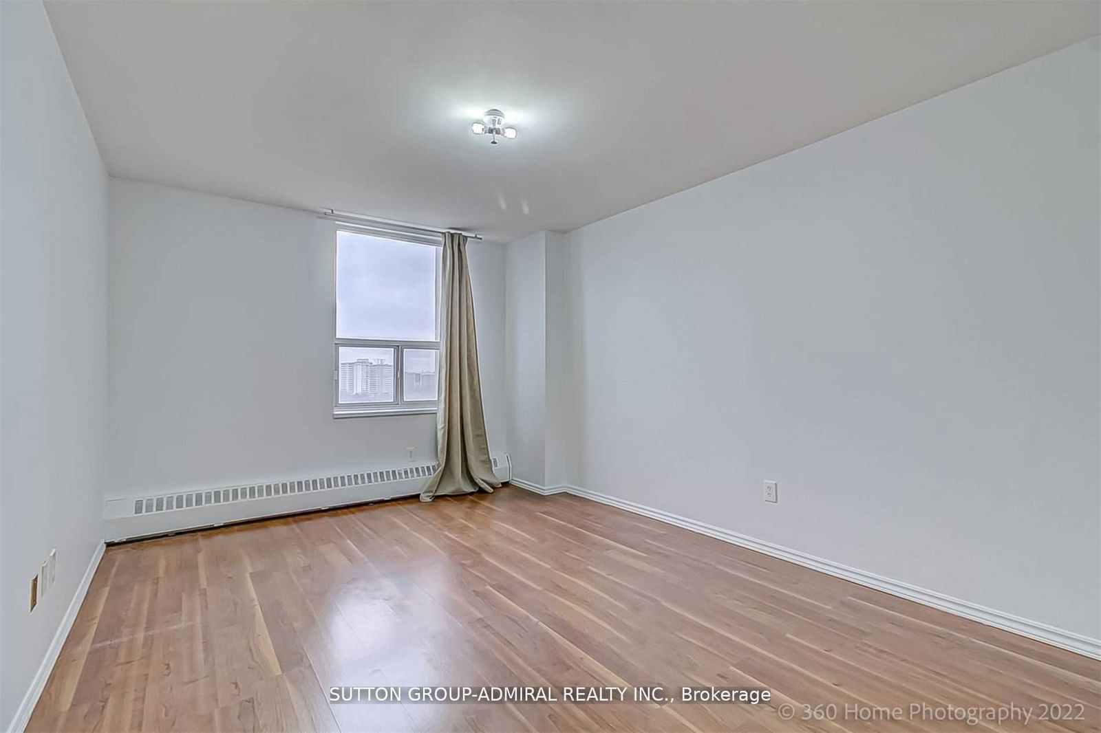 25 Four Winds Dr, unit 902 for sale - image #11