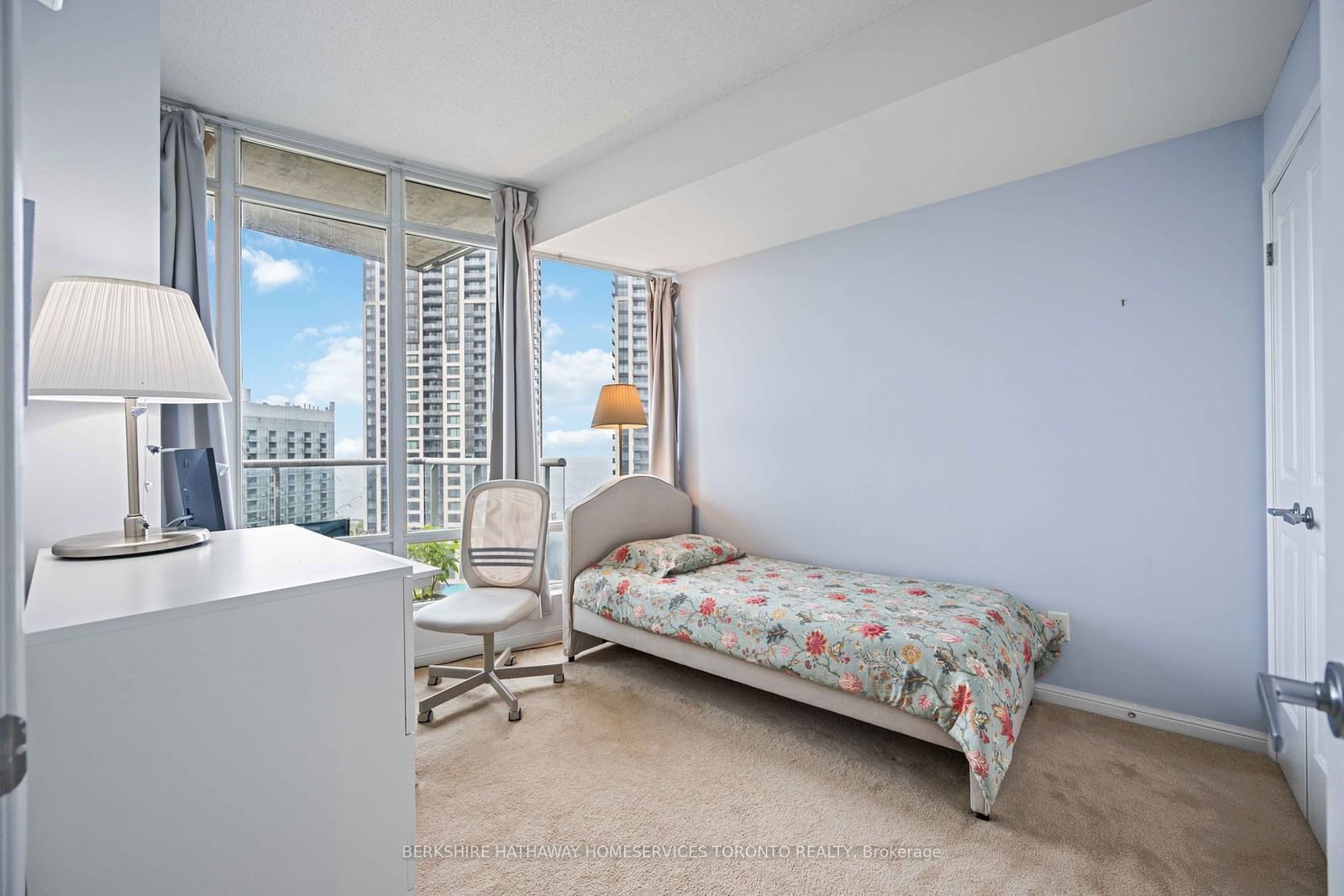 15 Windermere Ave, unit 1708 for sale - image #13