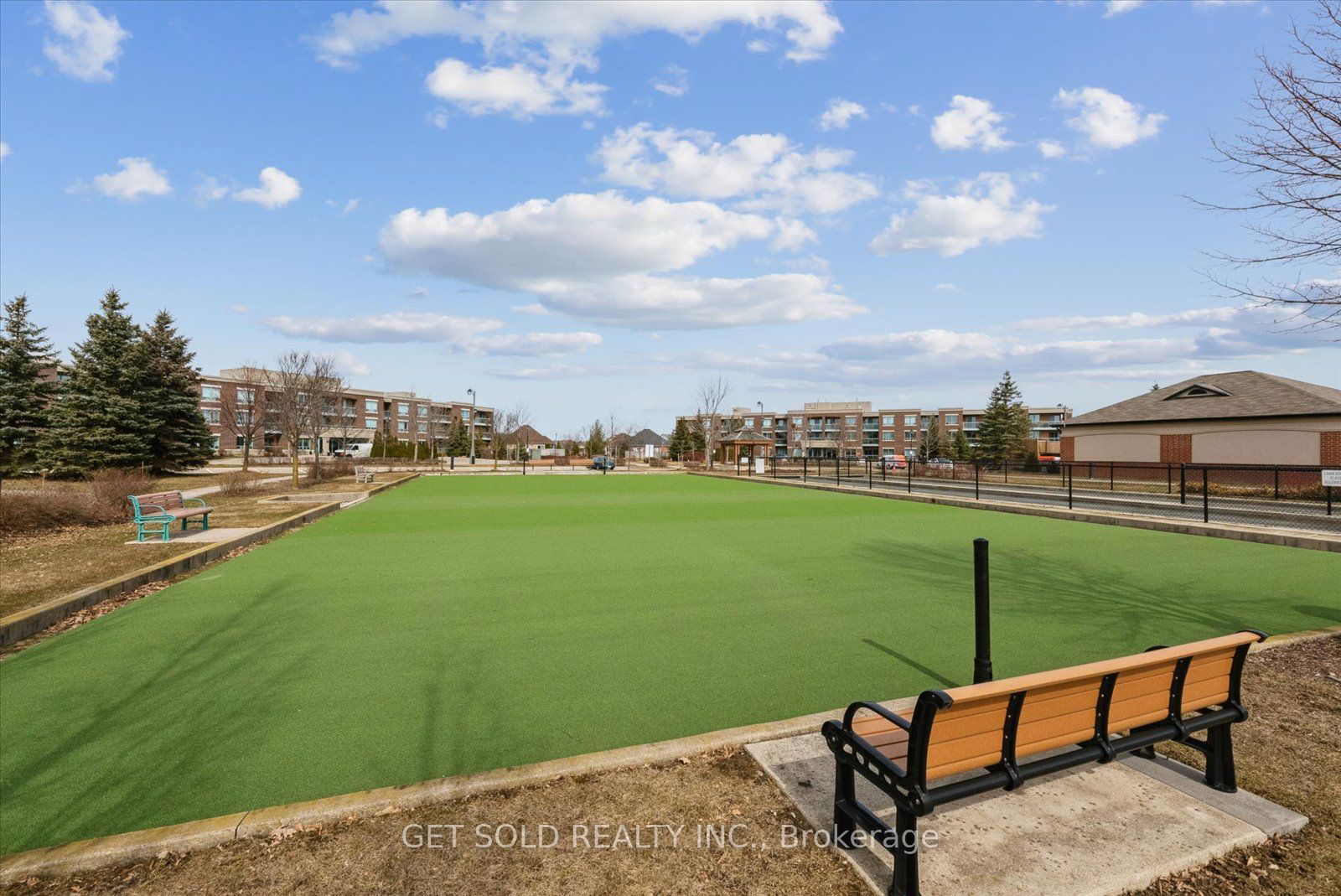 Rosedale Village Condos, Brampton, Toronto