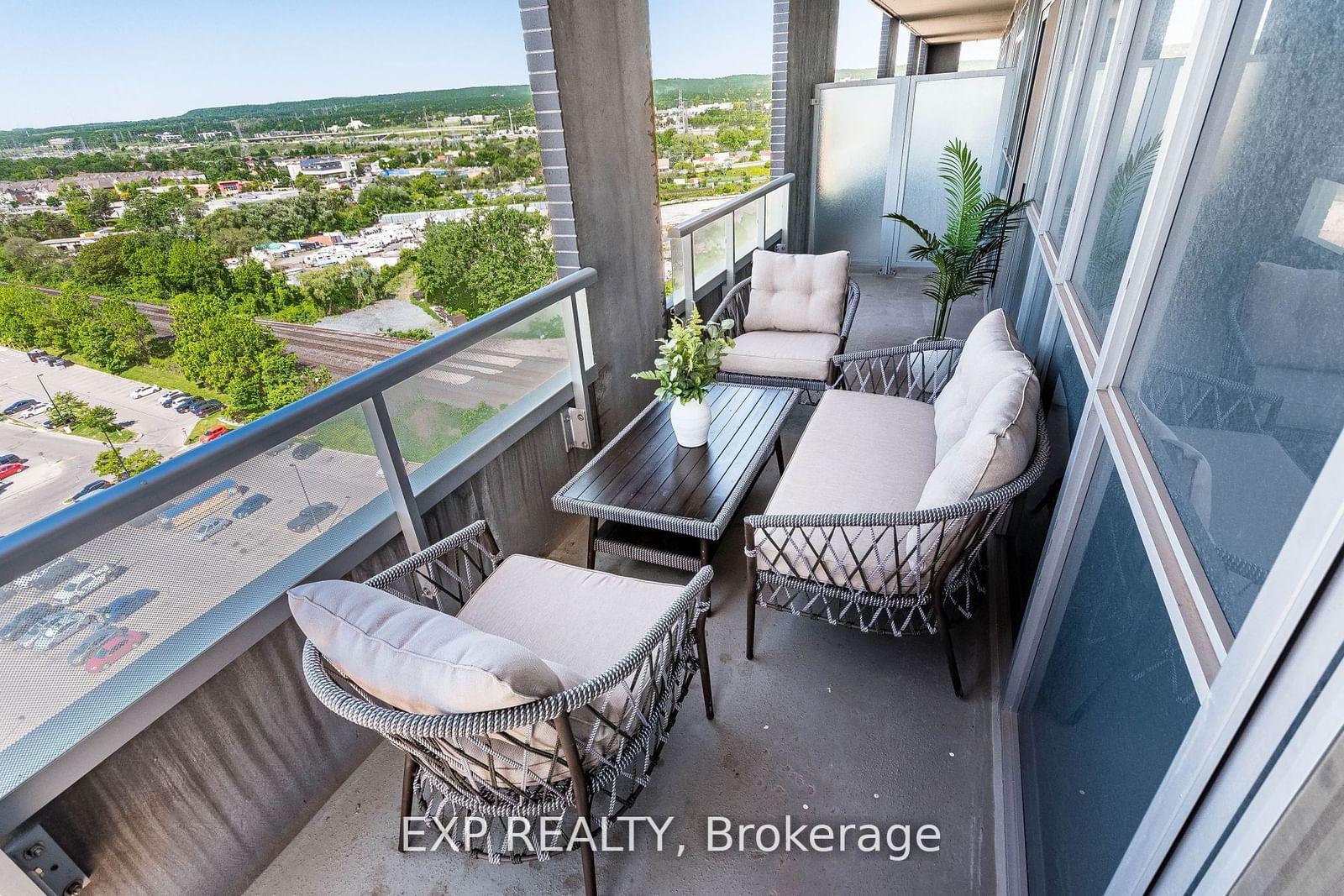 2081 Fairview St, unit 1406 for sale - image #17