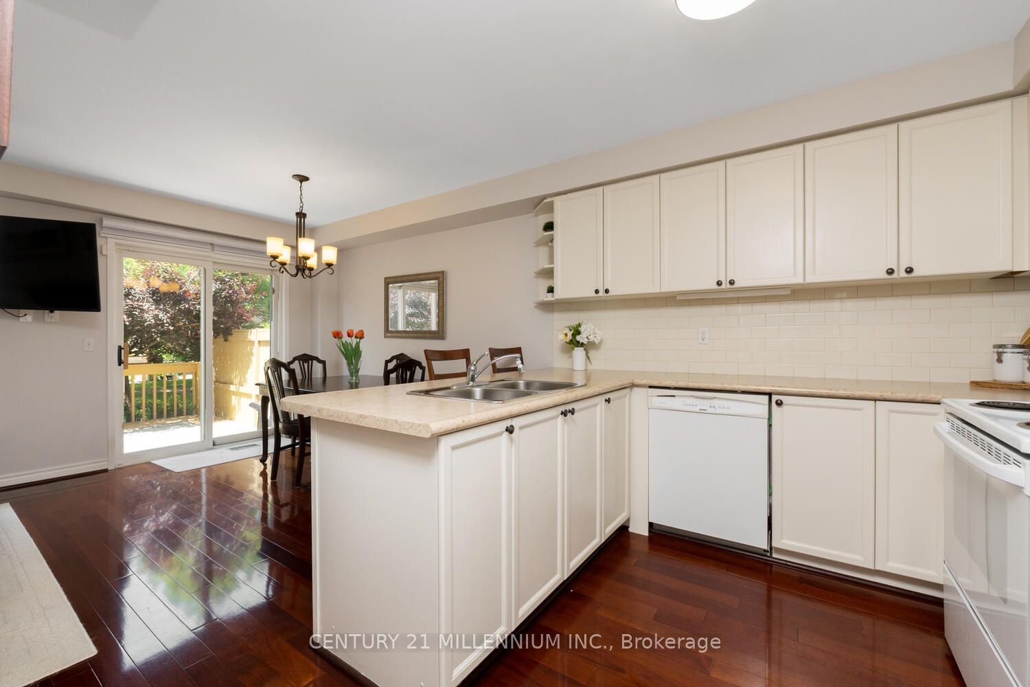 7190 Atwood Lane, unit 57 for sale - image #2