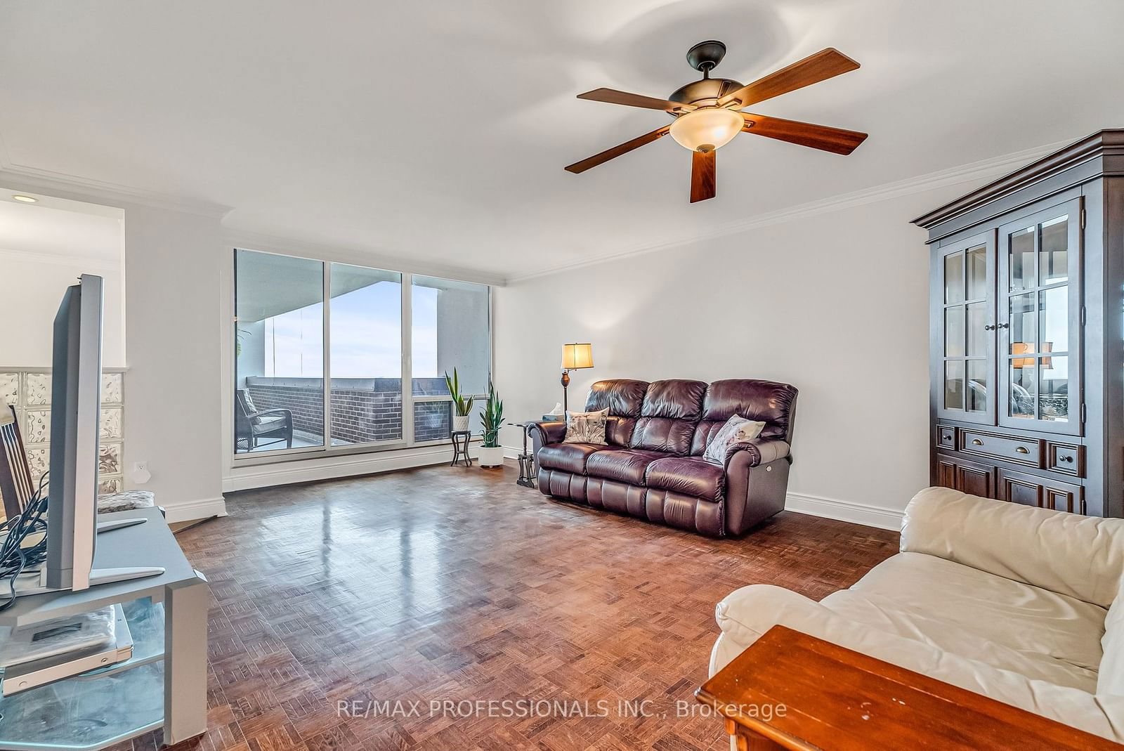 1515 Lakeshore Rd E, unit 1405 for sale - image #13