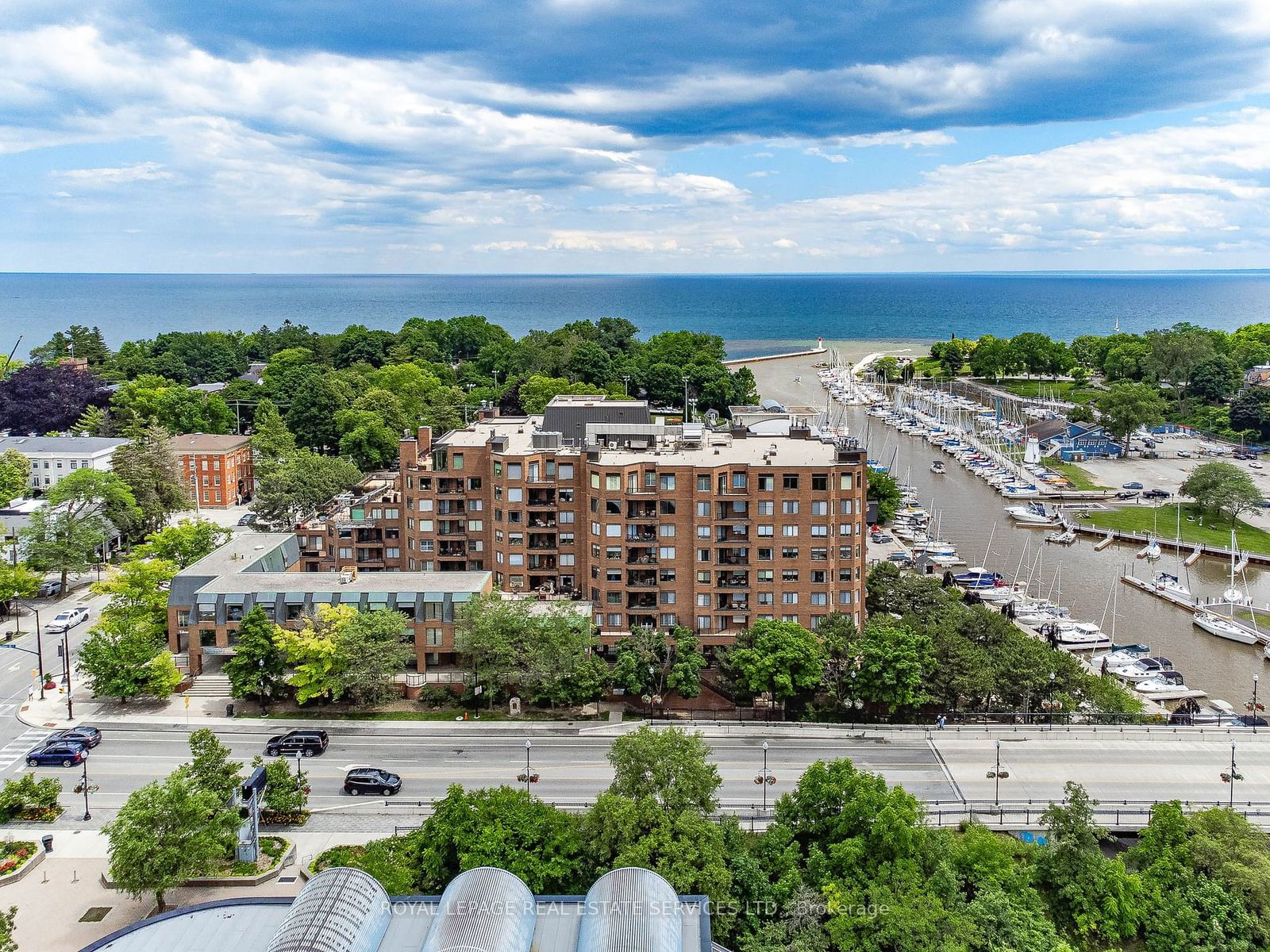 100 Lakeshore Rd E, unit 1104 for sale