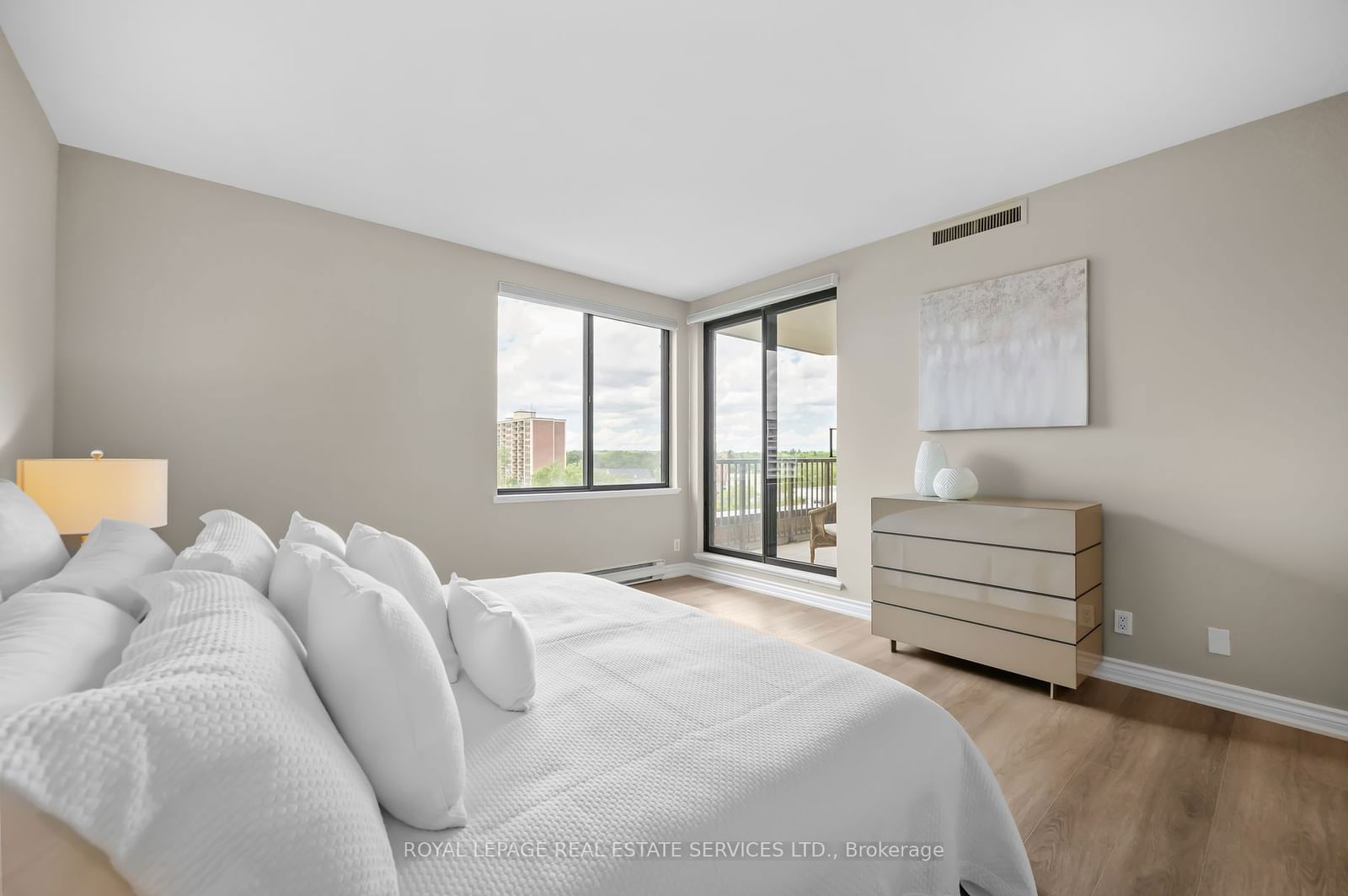 100 Lakeshore Rd E, unit 1104 for sale - image #23