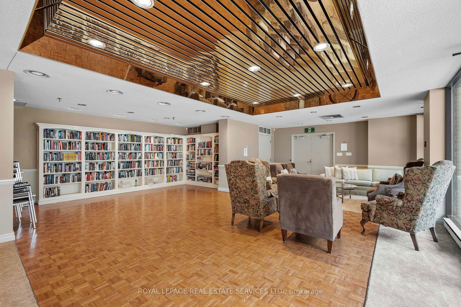 100 Lakeshore Rd E, unit 1104 for sale - image #38