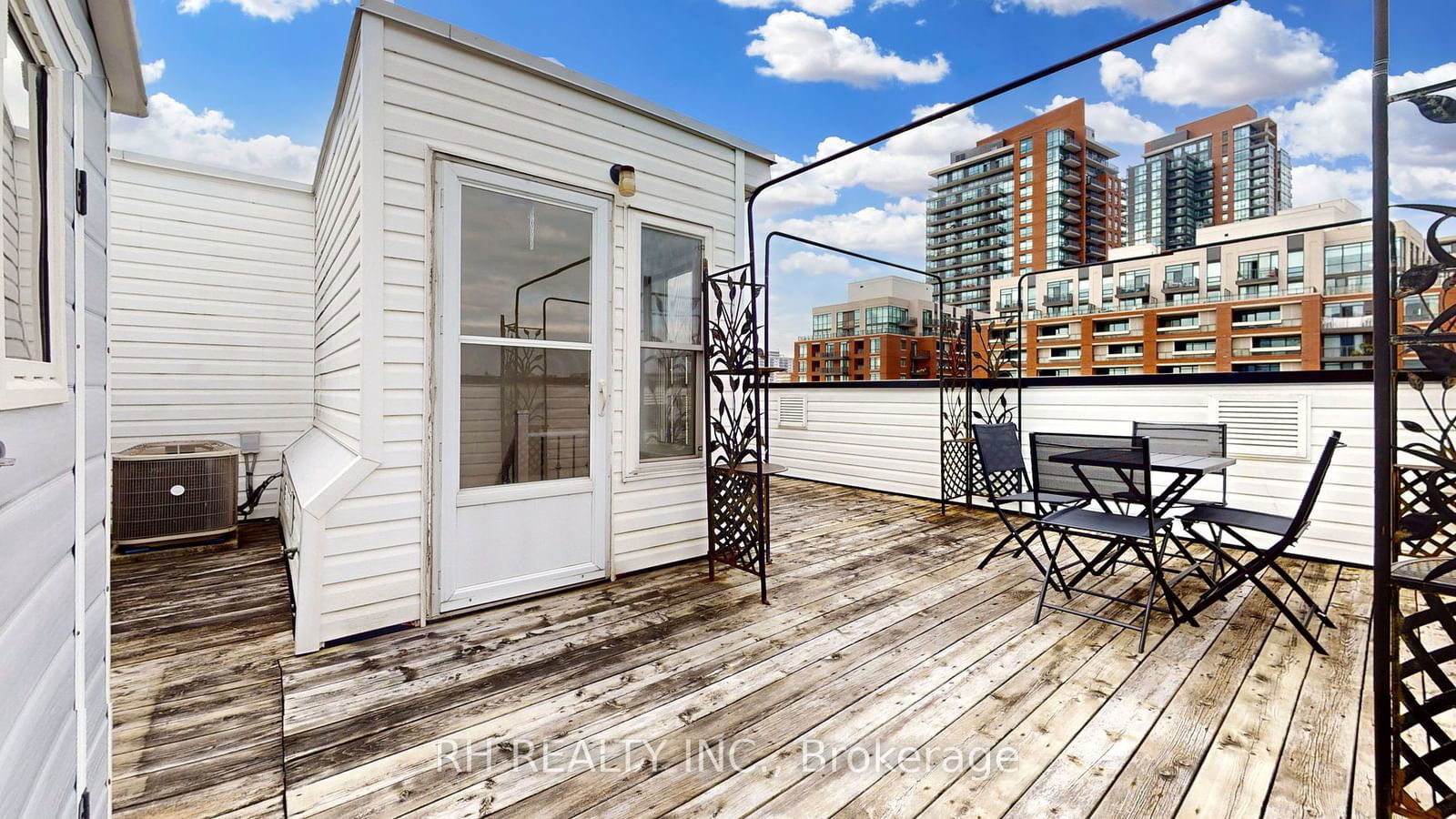 760 Lawrence Ave W, unit 90 for sale