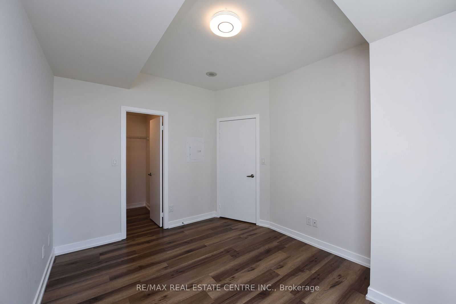 4070 Confederation Pkwy, unit 2903 for rent - image #16