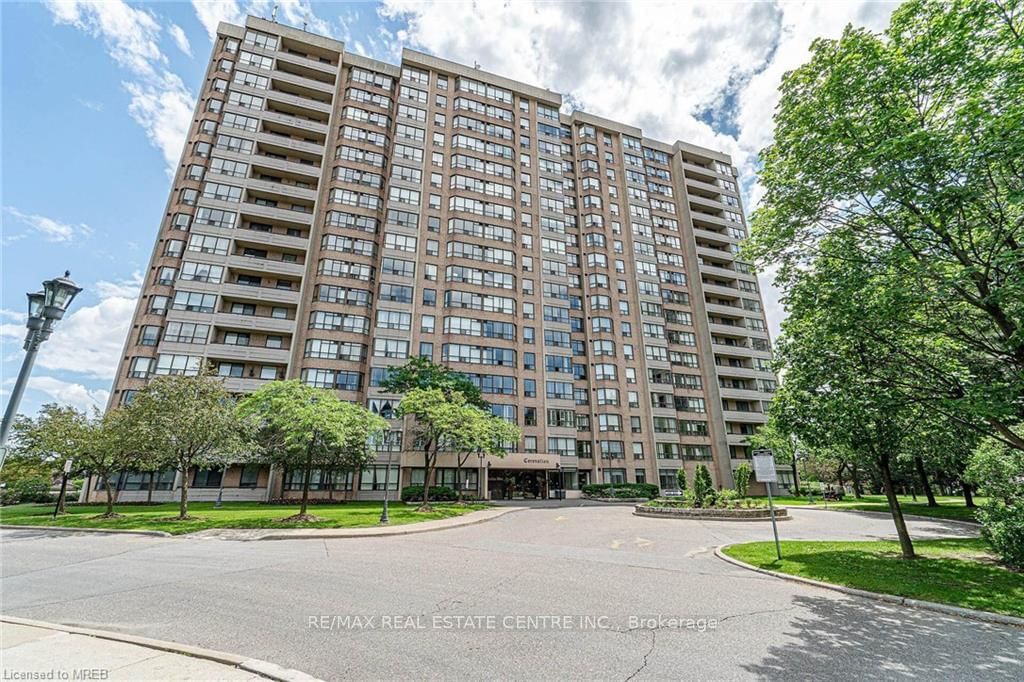 10 Malta Ave, unit 210 for sale