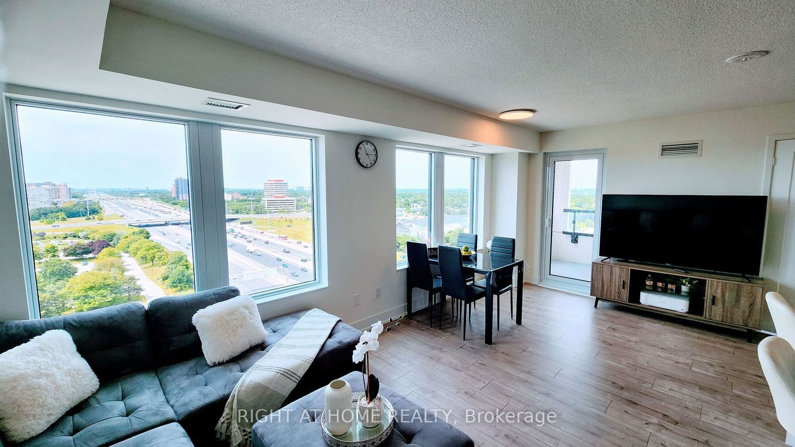 10 EVA Rd, unit 1406 for sale - image #25