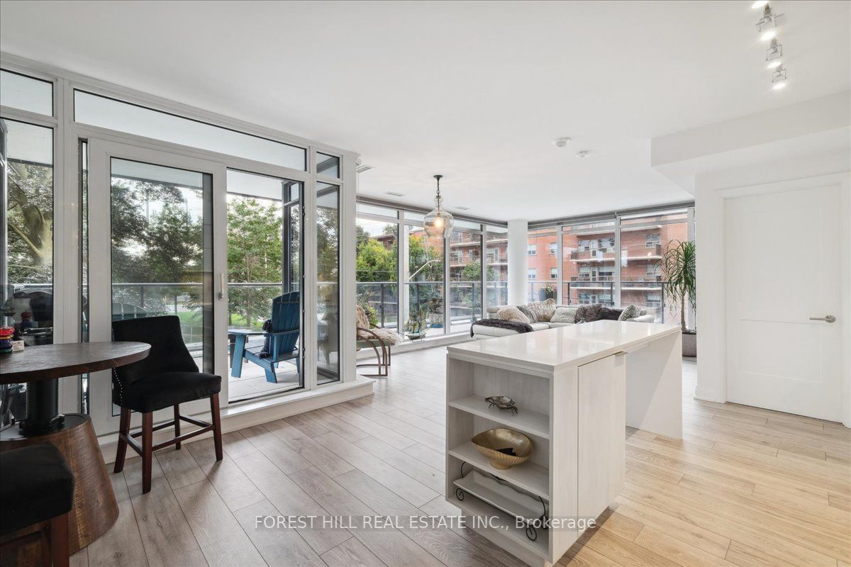 21 Park St E, unit 209 for sale