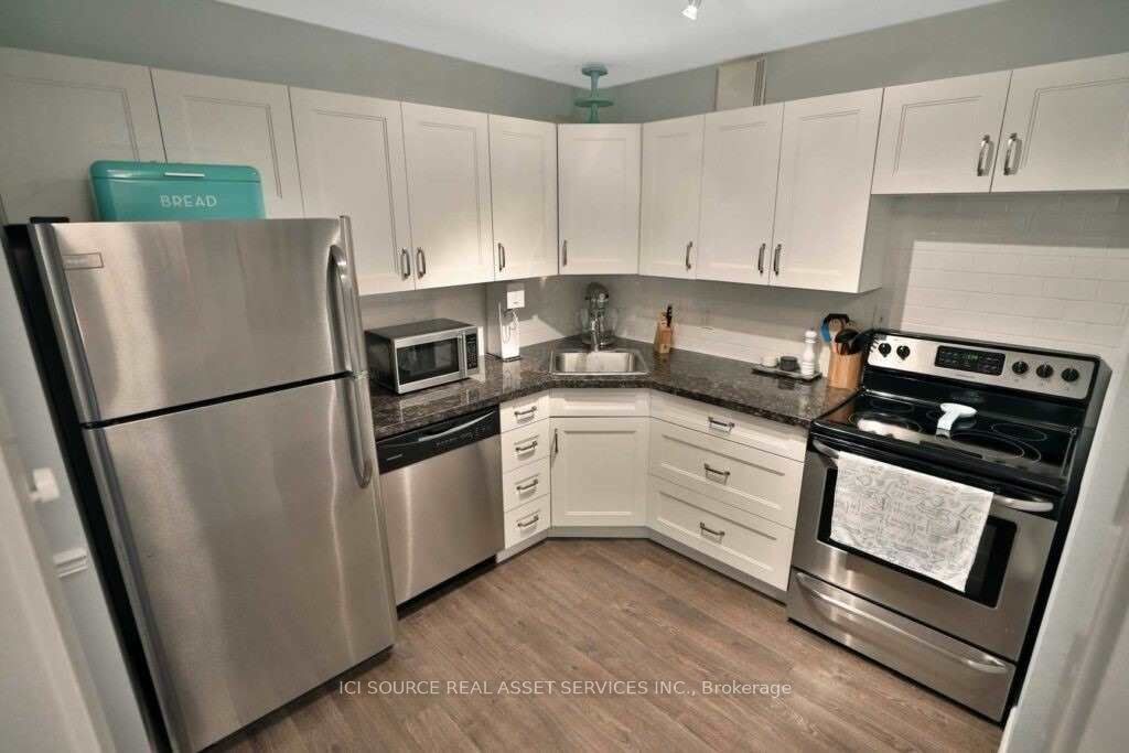 1450 Glen Abbey Gate, unit 313 for rent - image #7