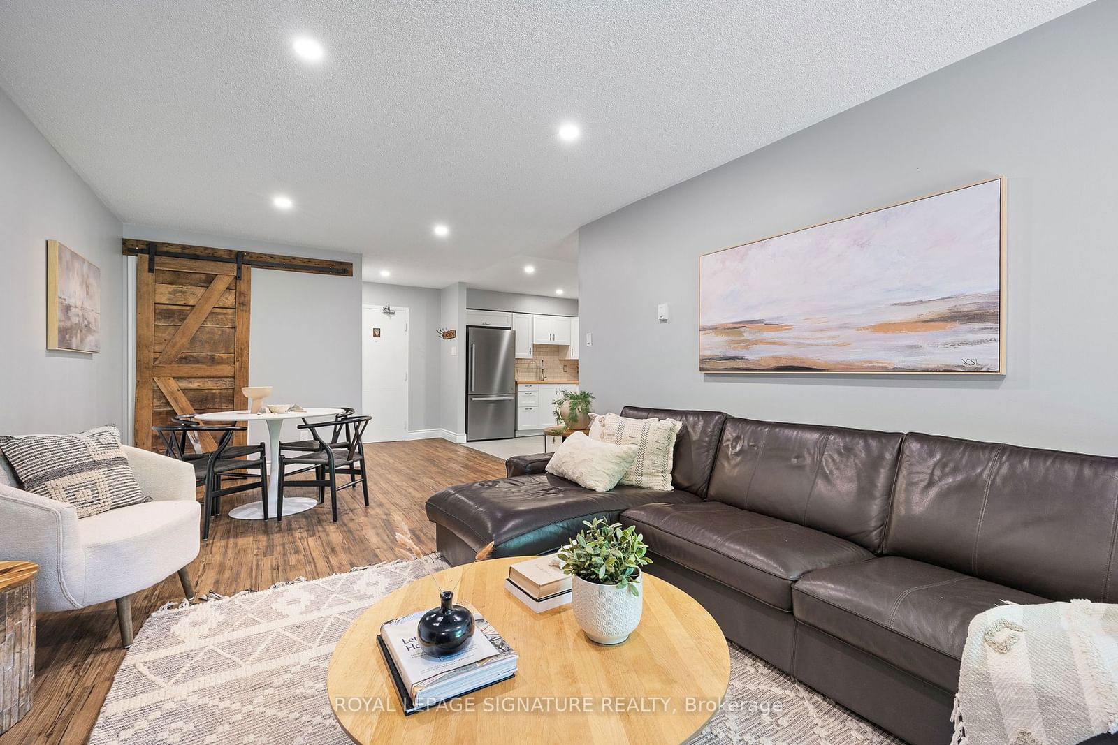 1502 Pilgrims Way, unit 411 for sale - image #12