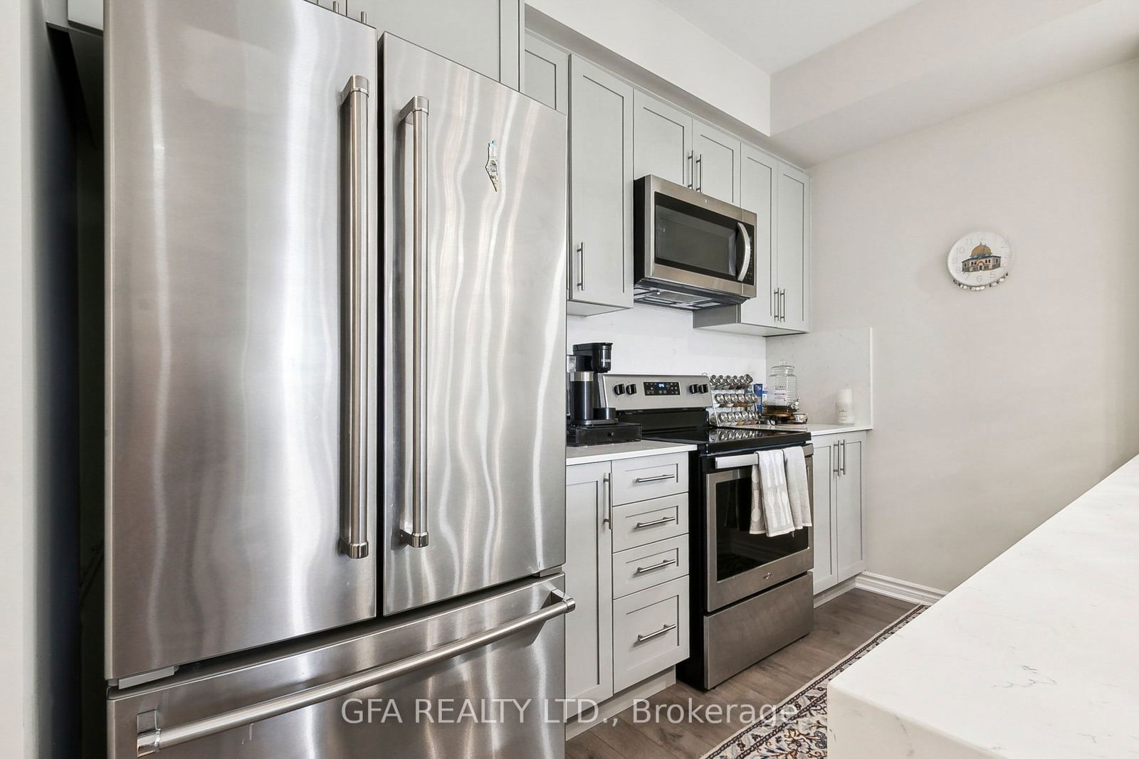 150 Oak Park Blvd, unit 305 for sale