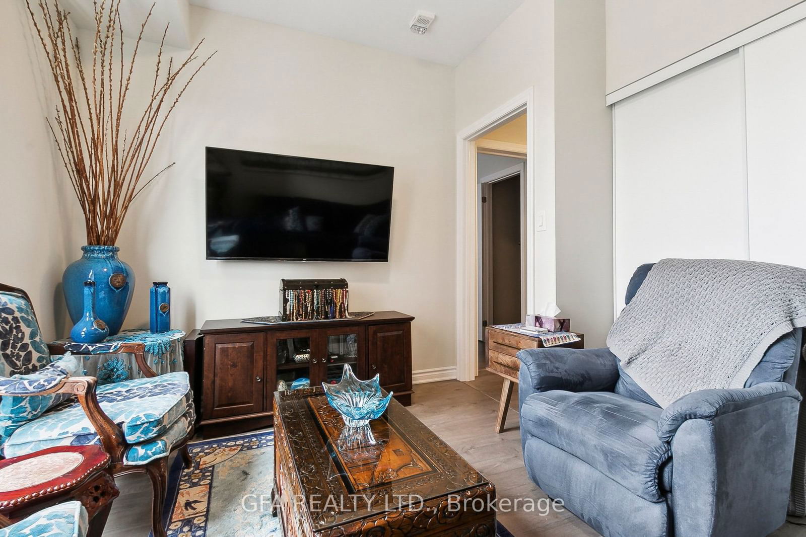 150 Oak Park Blvd, unit 305 for sale - image #24