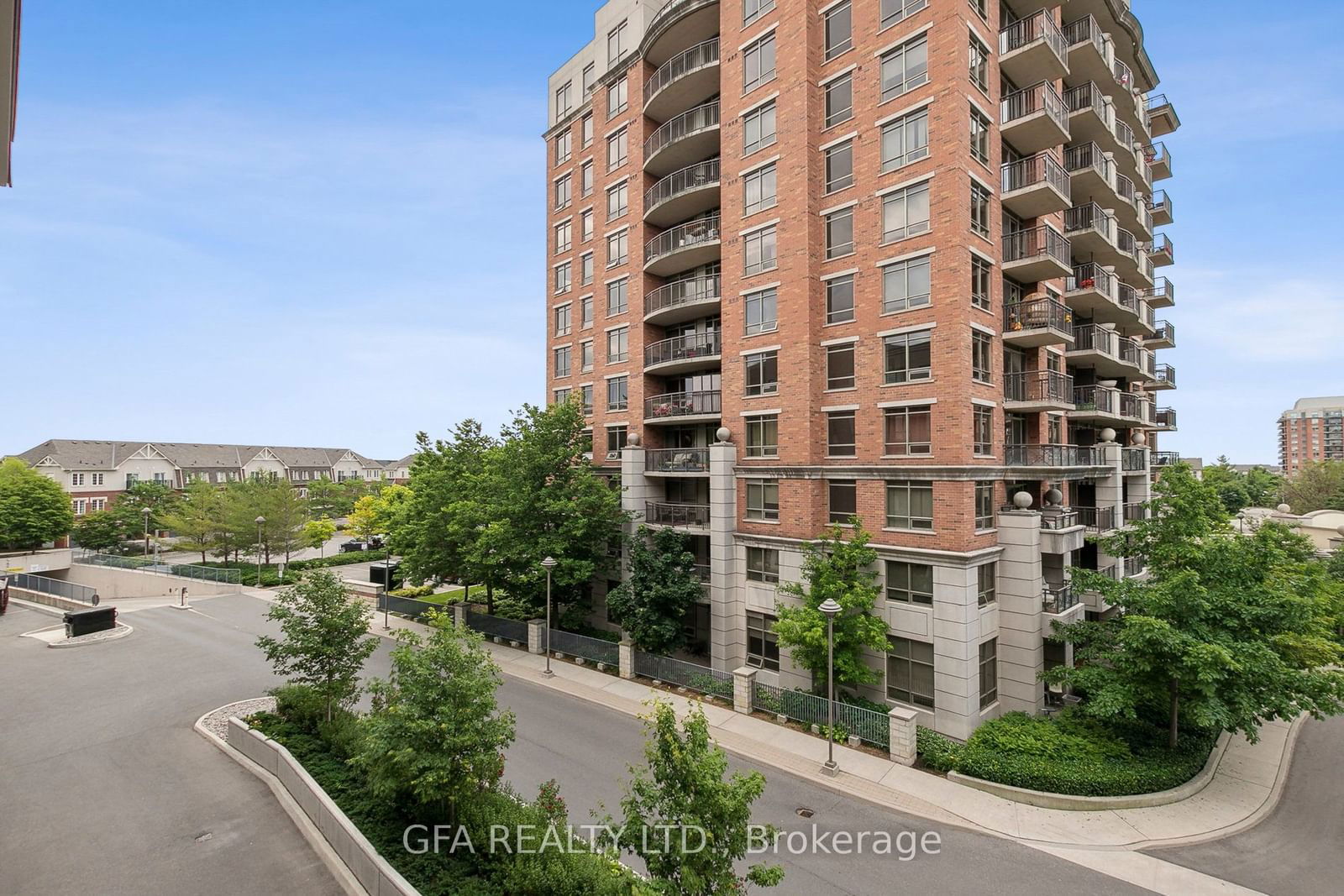 150 Oak Park Blvd, unit 305 for sale