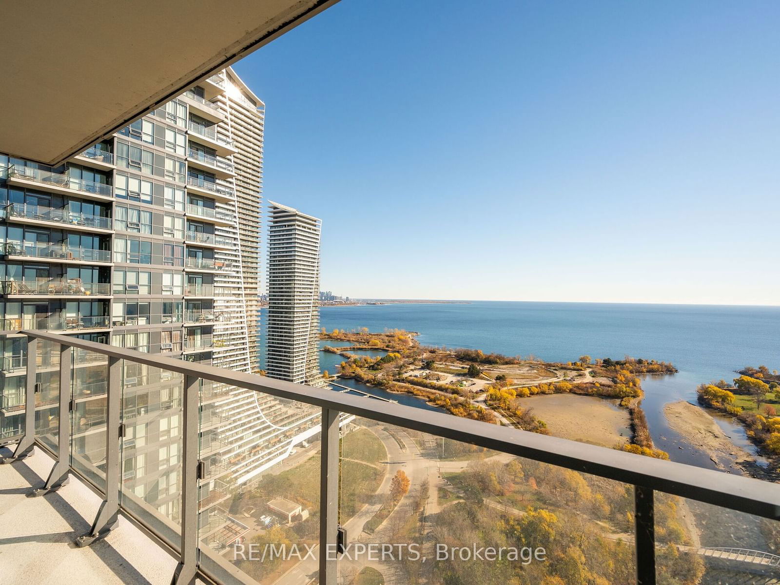 2212 Lake Shore Blvd W, unit 4001 for sale - image #2