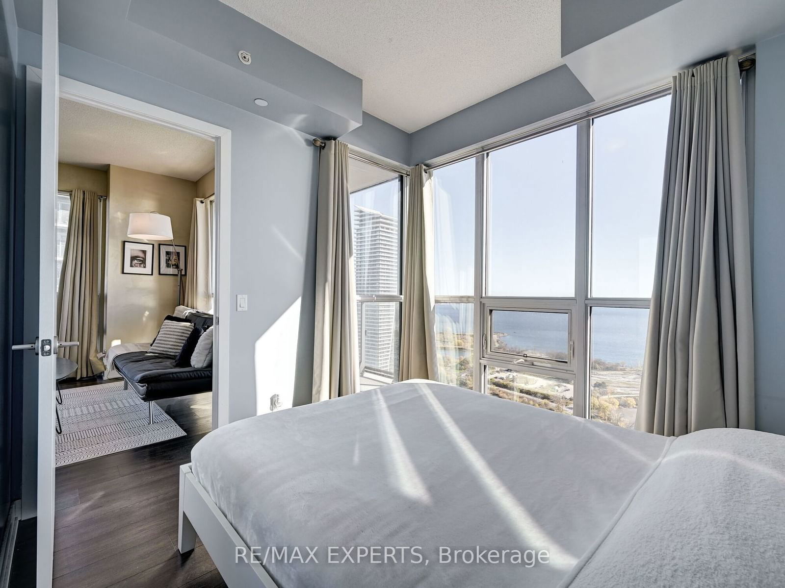 2212 Lake Shore Blvd W, unit 4001 for sale - image #20