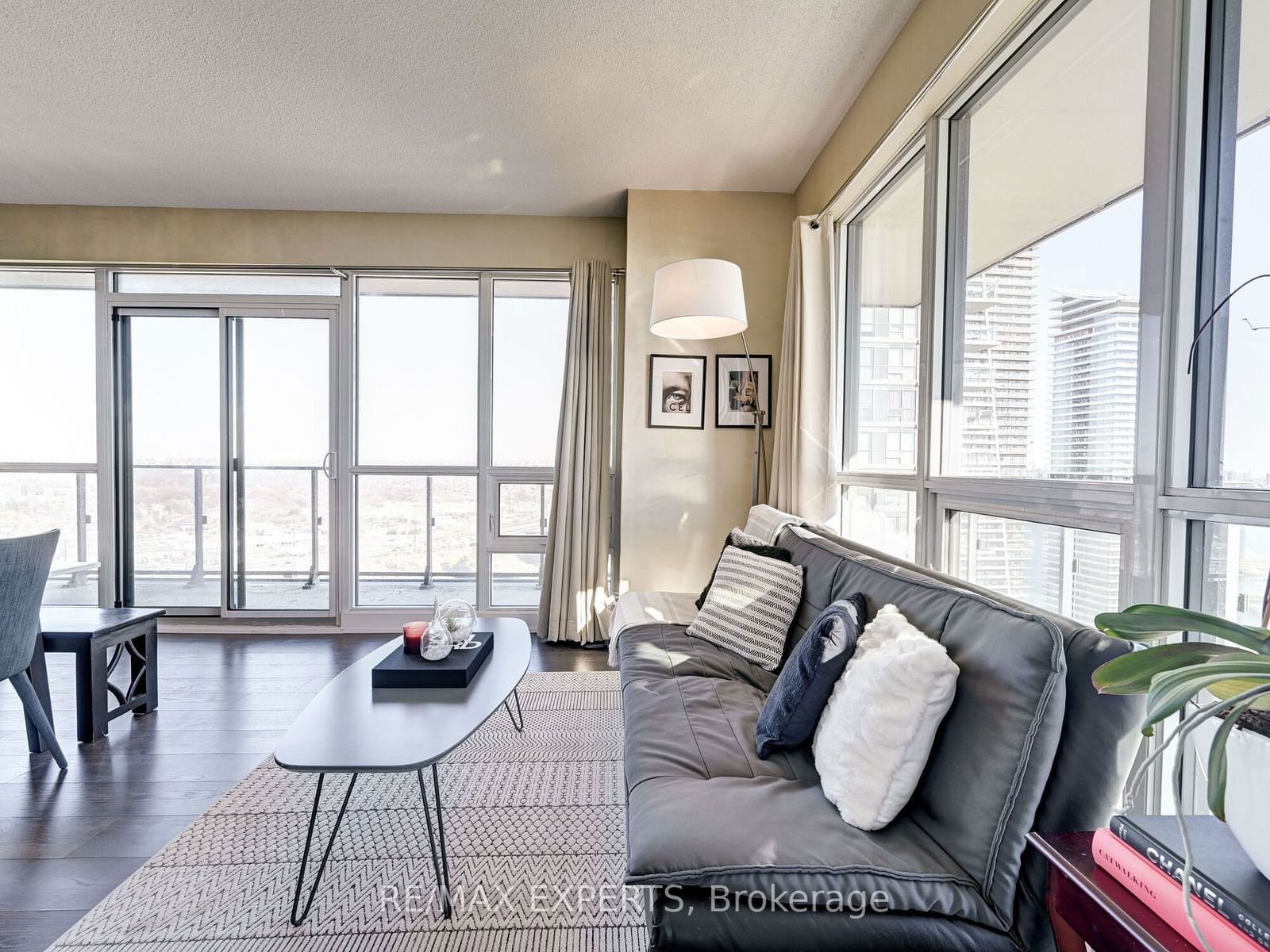 2212 Lake Shore Blvd W, unit 4001 for sale - image #7