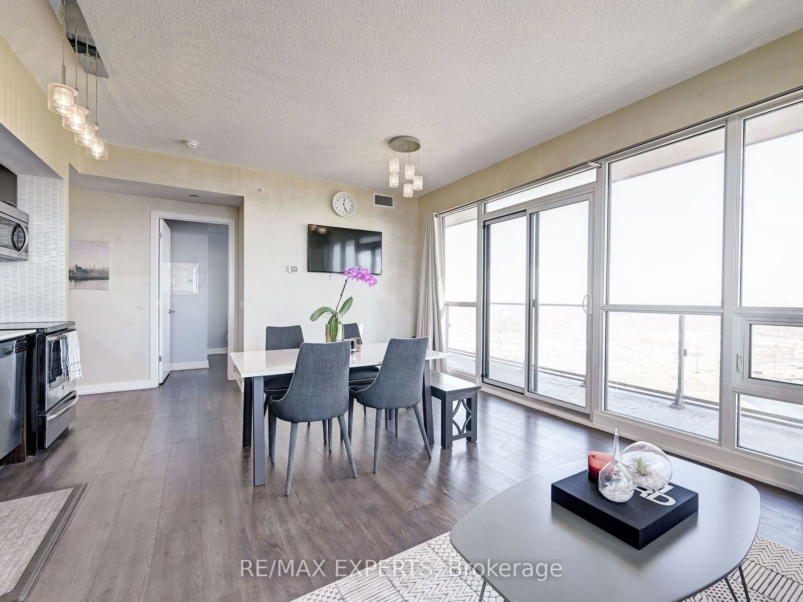 2212 Lake Shore Blvd W, unit 4001 for sale