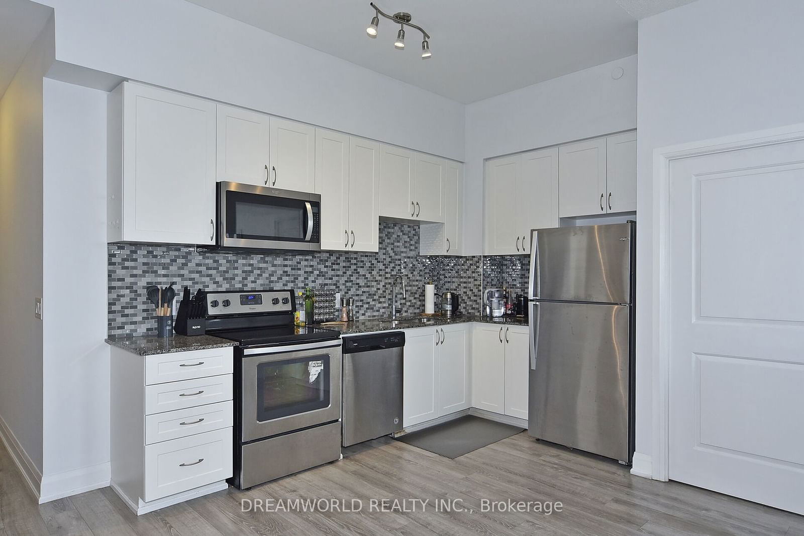 2800 Keele St, unit 604 for sale