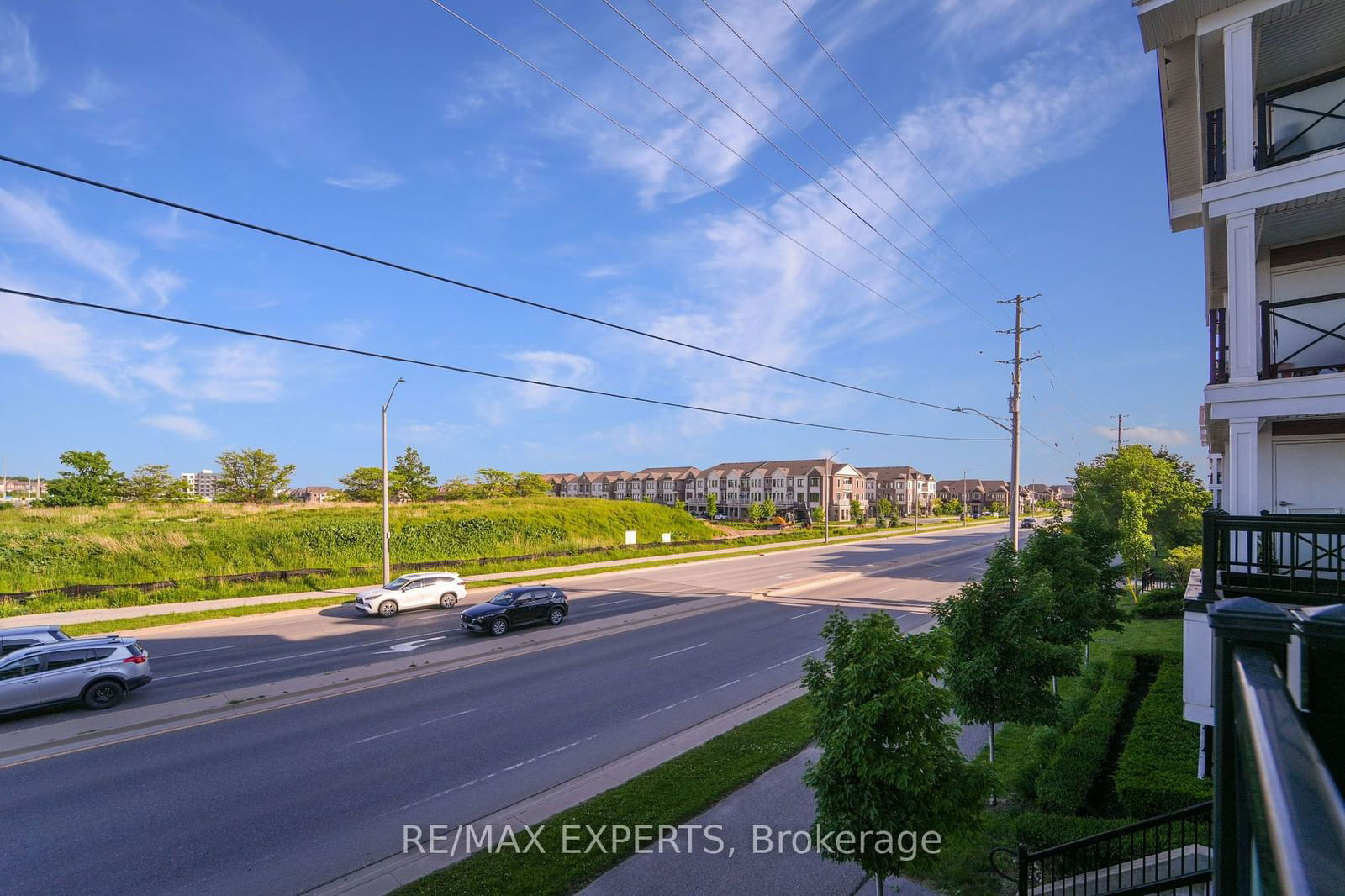 Hawthorne Village Condos, Milton, Toronto