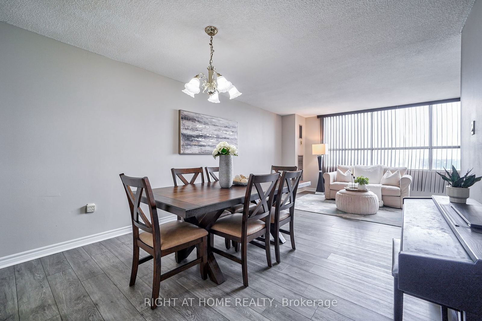 40 Panorama Crt, unit 1110 for sale - image #6