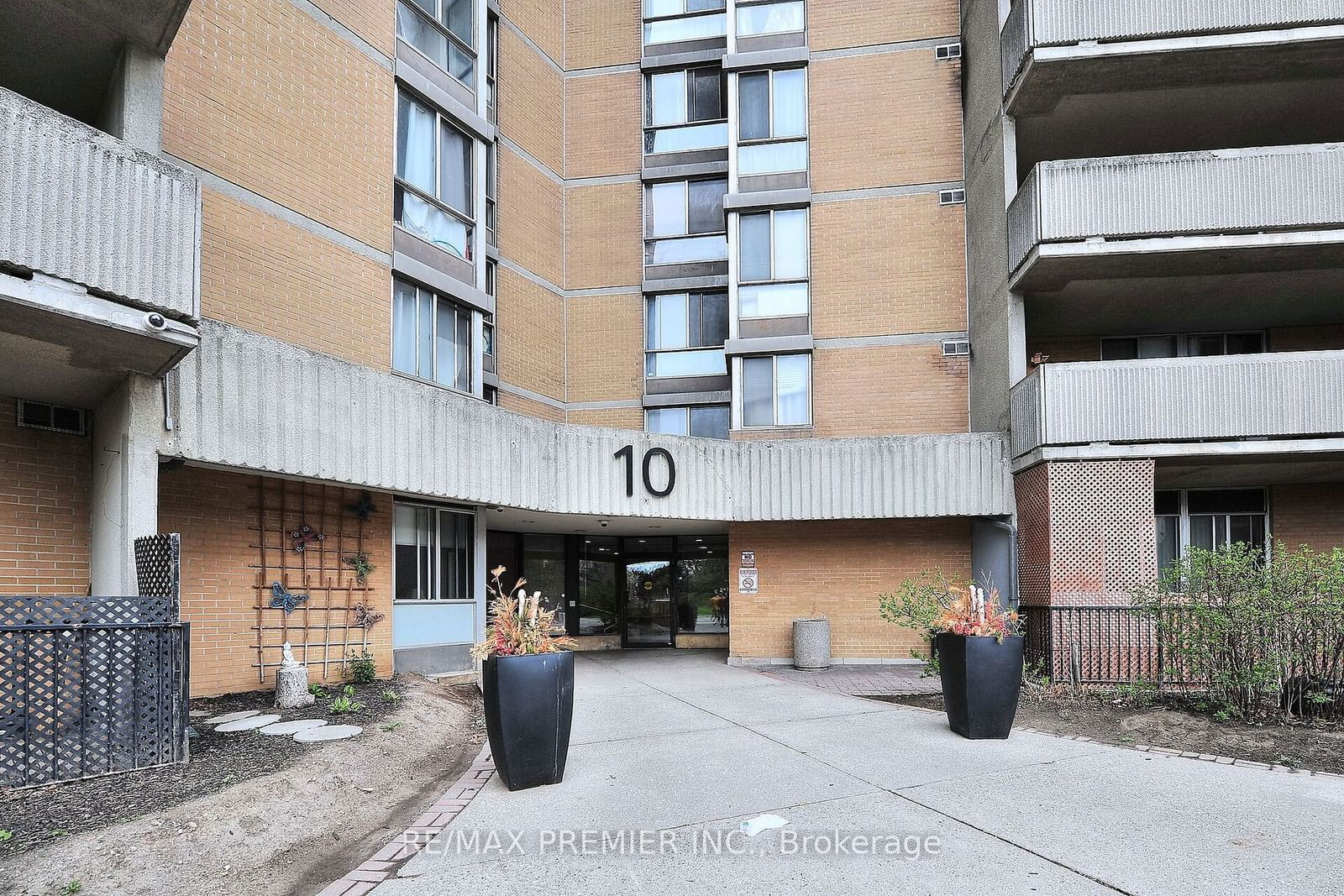 10 Martha Eaton Way, unit 1901 for sale - image #4