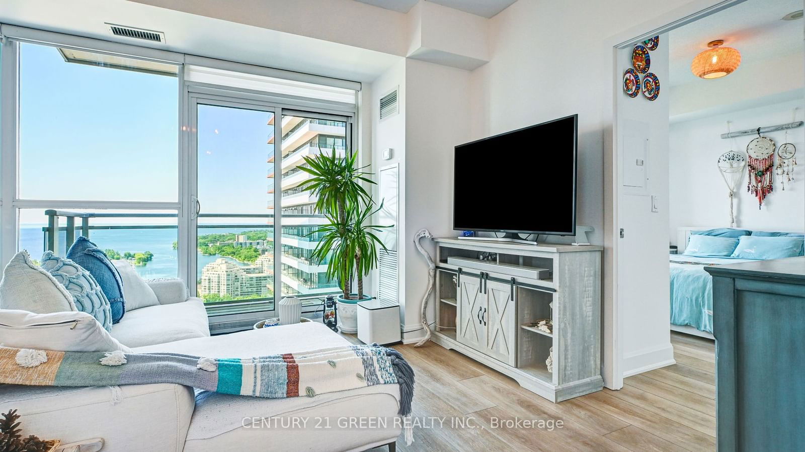 33 Shore Breeze Dr, unit 2811 for sale - image #10