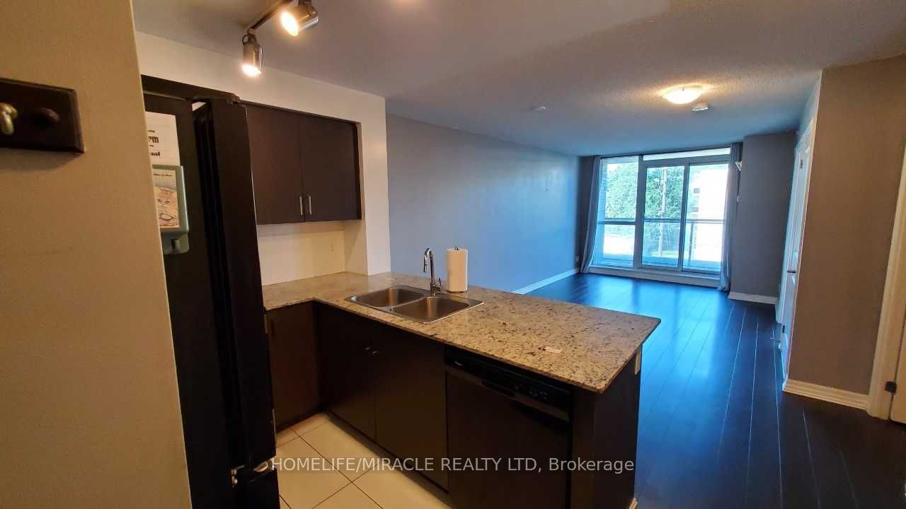 80 Esther Lorrie Dr, unit 410 for sale - image #6