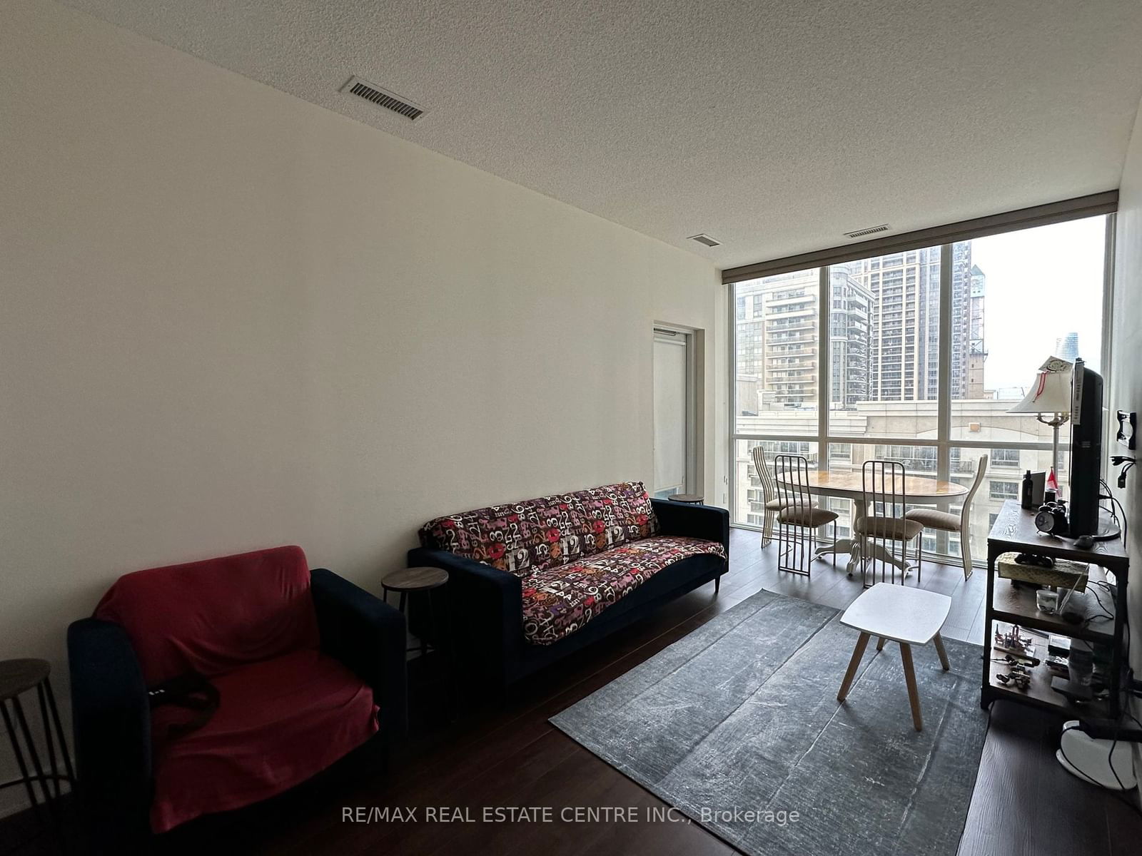 4070 Confederation Pkwy, unit 717 for rent - image #2