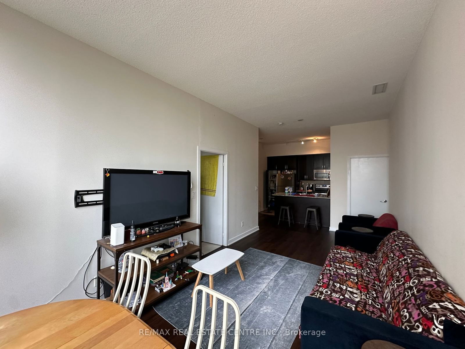 4070 Confederation Pkwy, unit 717 for rent - image #3