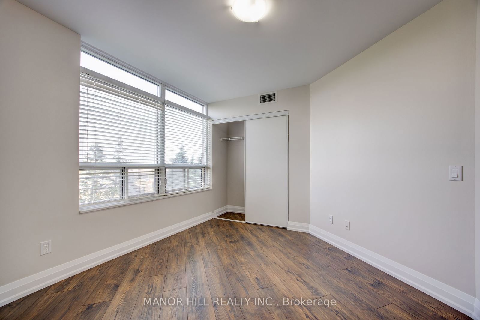 35 Kingsbridge Garden Circ, unit 308 for sale - image #28