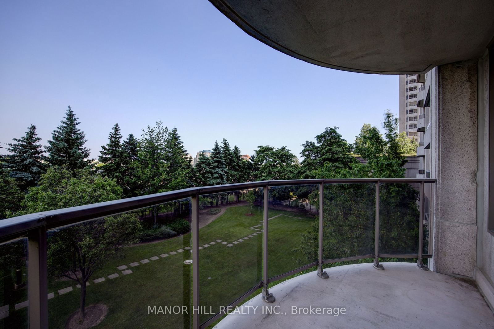 35 Kingsbridge Garden Circ, unit 308 for sale