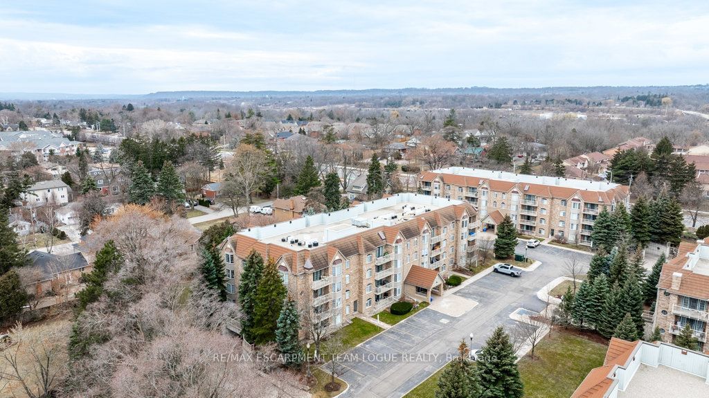 216 PLAINS Rd W, unit B406 for sale - image #34