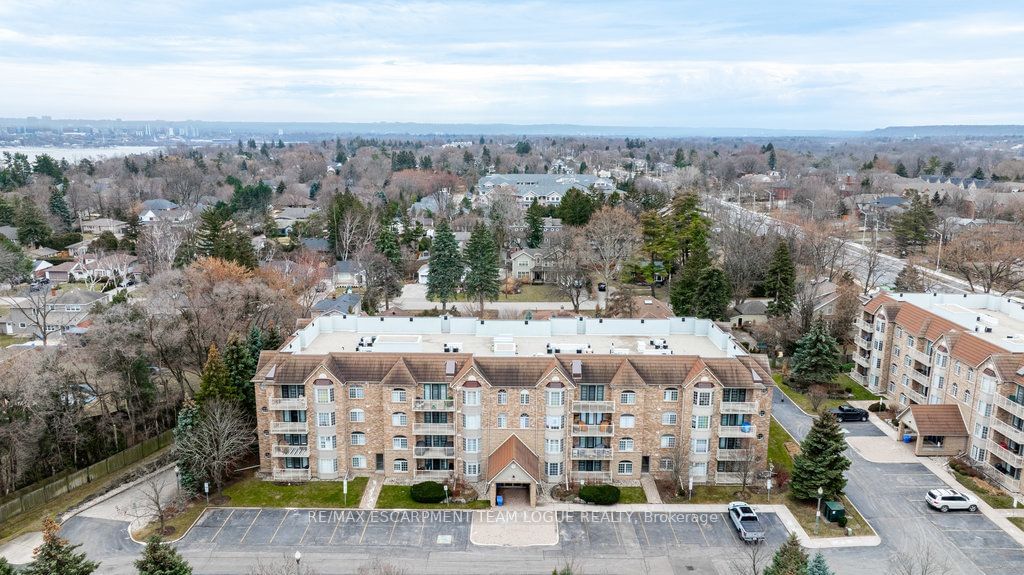 216 PLAINS Rd W, unit B406 for sale - image #35