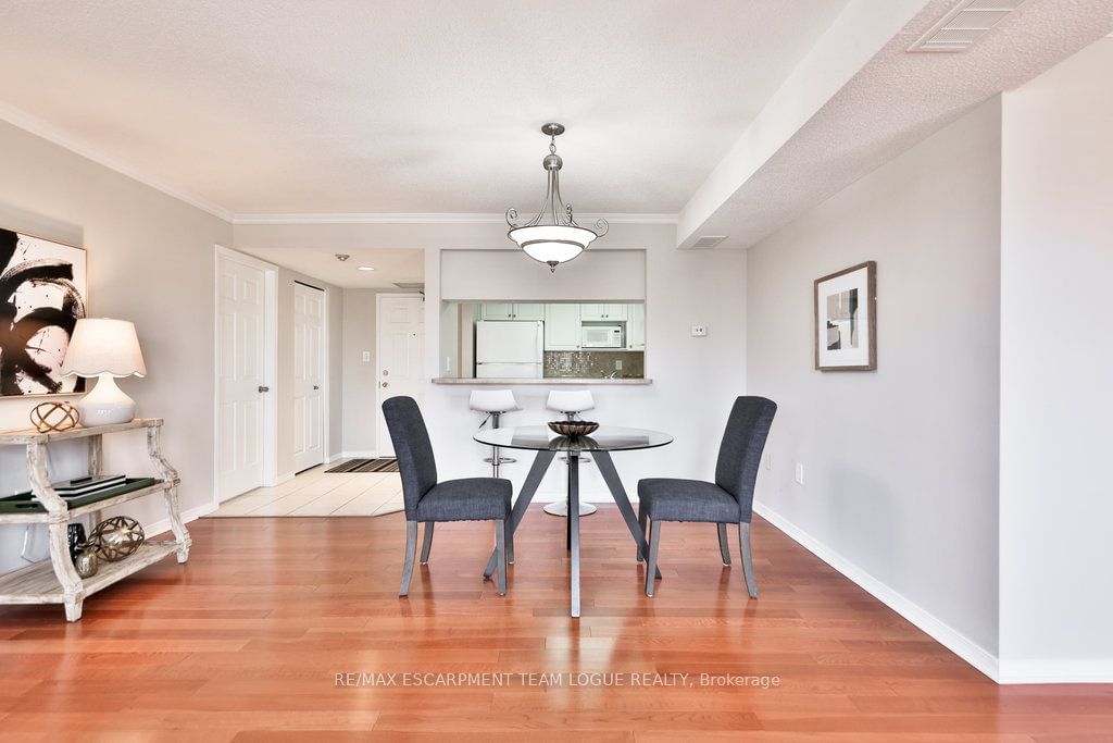 216 PLAINS Rd W, unit B406 for sale - image #8