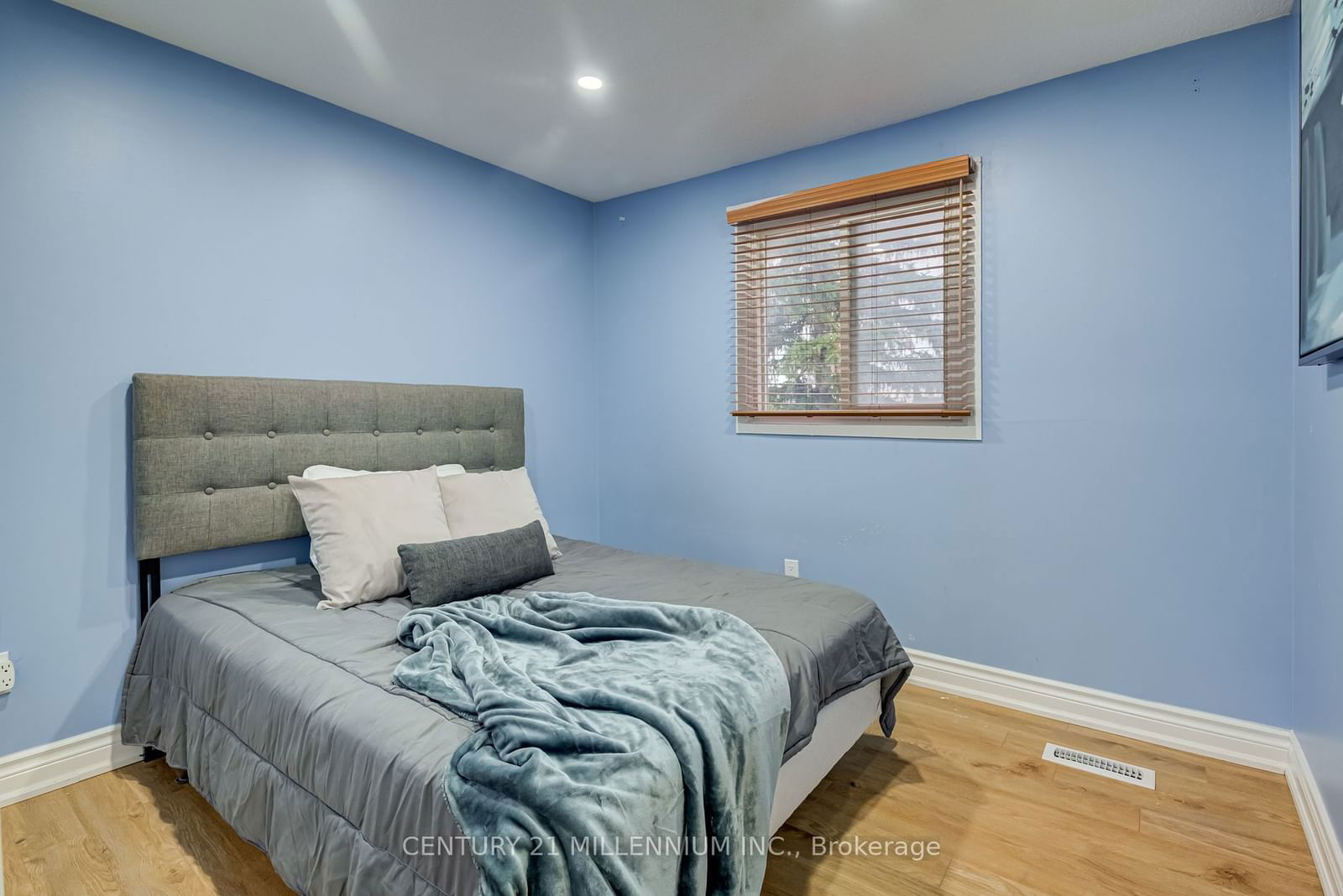 45 Hansen Rd N, unit 47 for sale - image #22