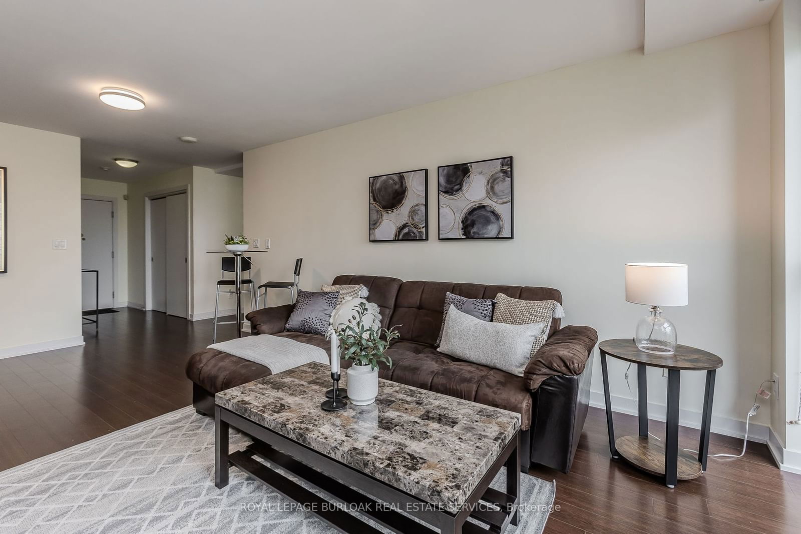 551 Maple Ave, unit 814 for sale - image #16