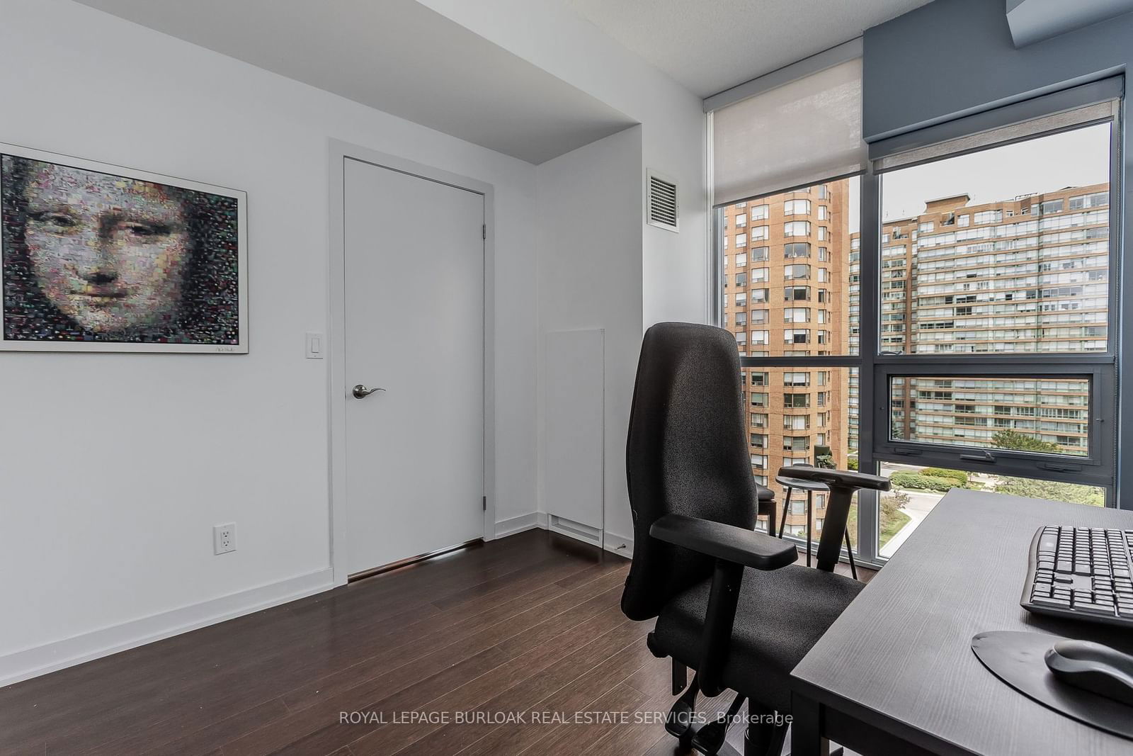 551 Maple Ave, unit 814 for sale - image #29