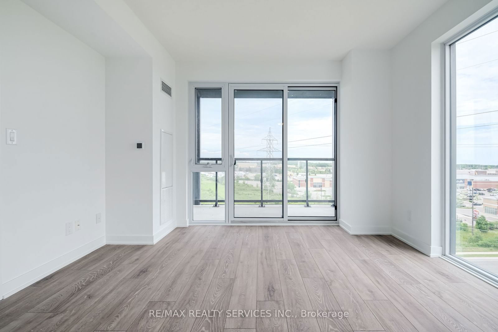 3200 Dakota Common, unit #B813 for sale - image #27