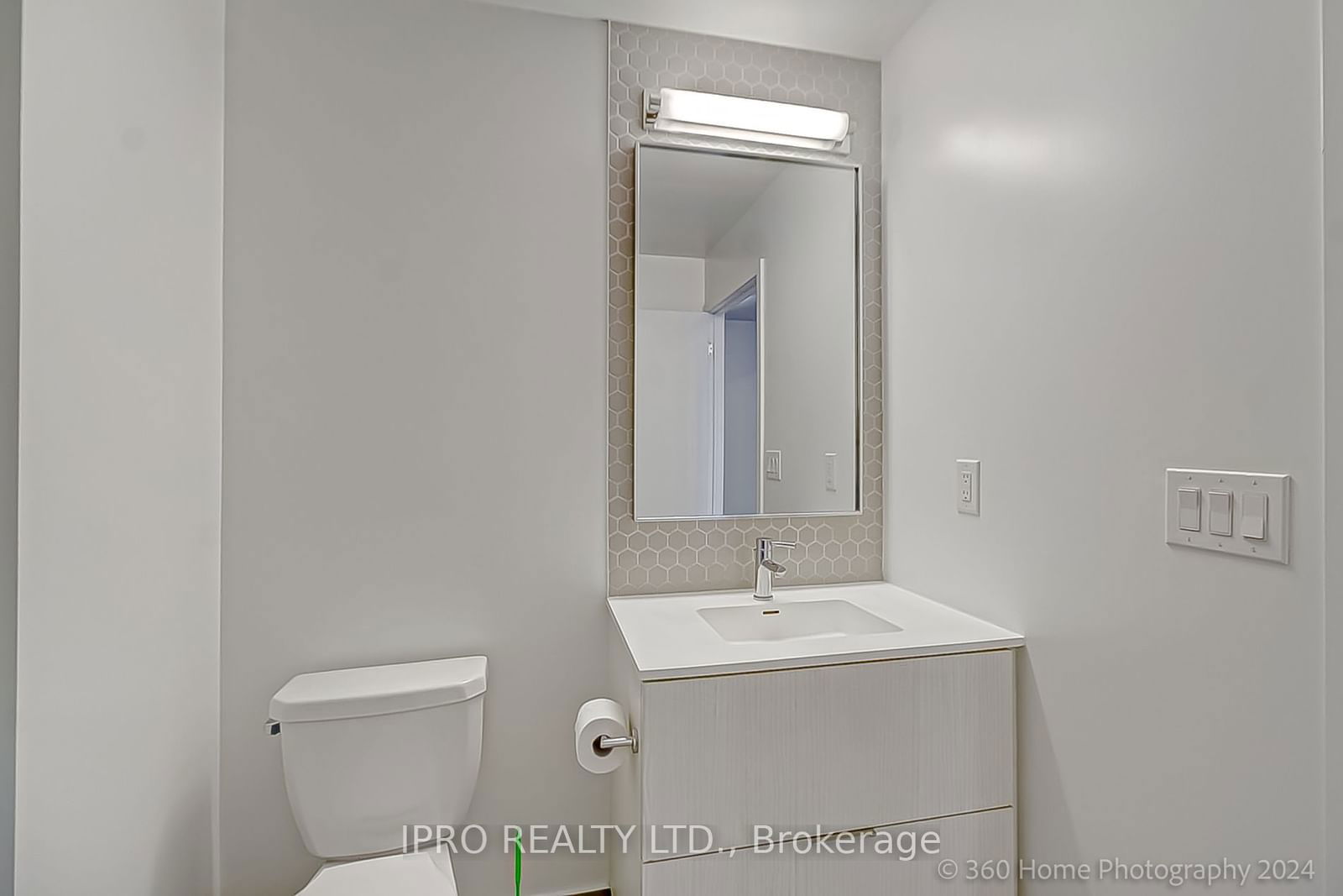 2520 Eglinton Ave W, unit 1018 for sale - image #18