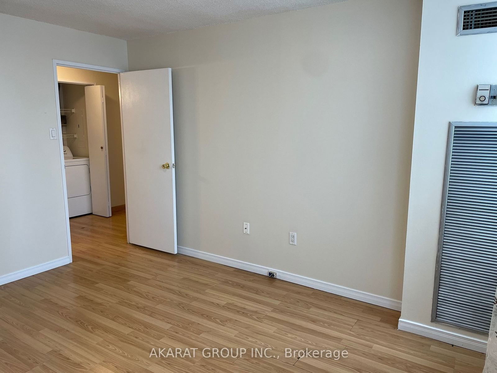 3590 Kaneff Cres, unit #1506 for rent - image #15