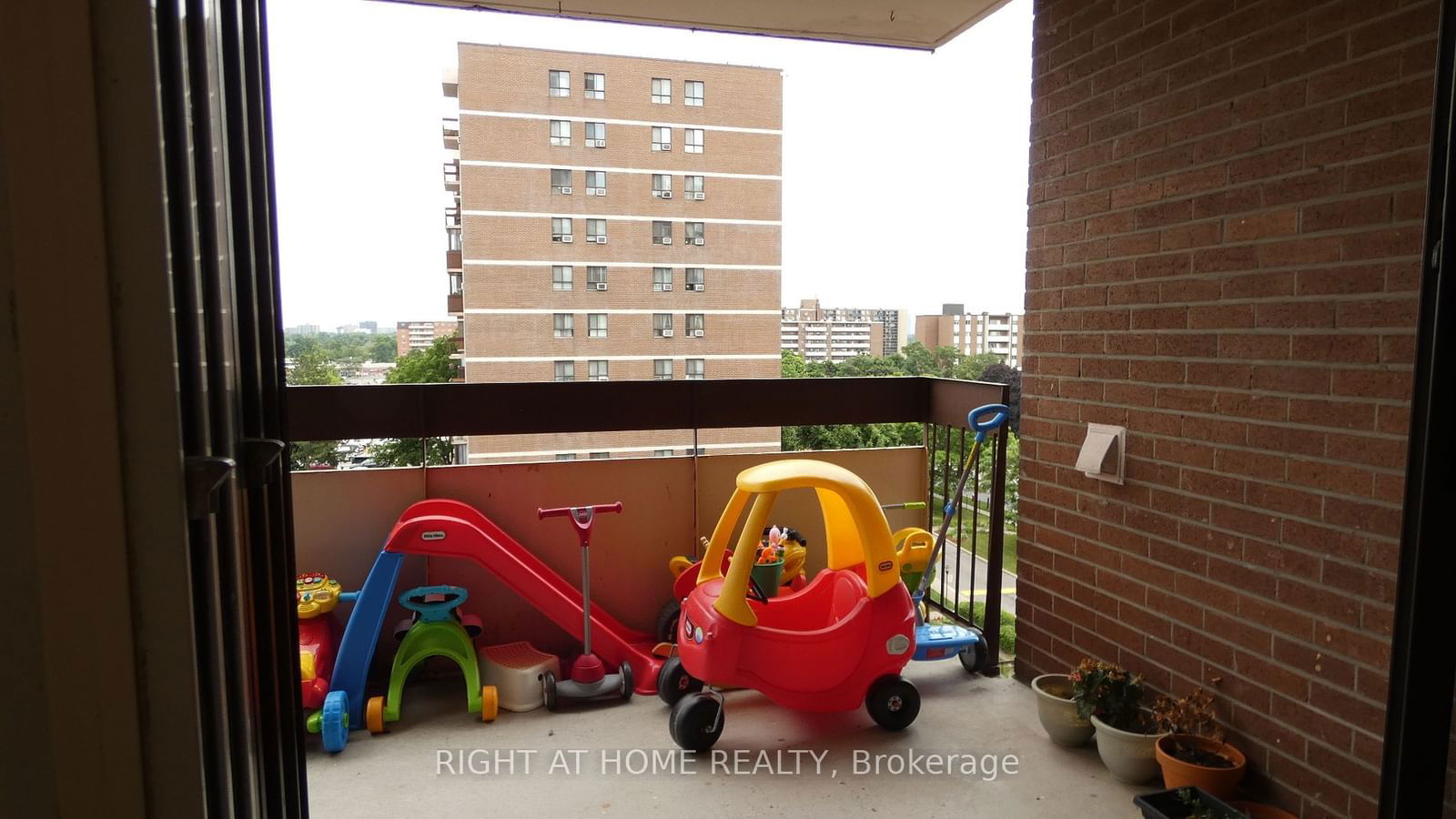 1615 Bloor St N, unit 708 for rent