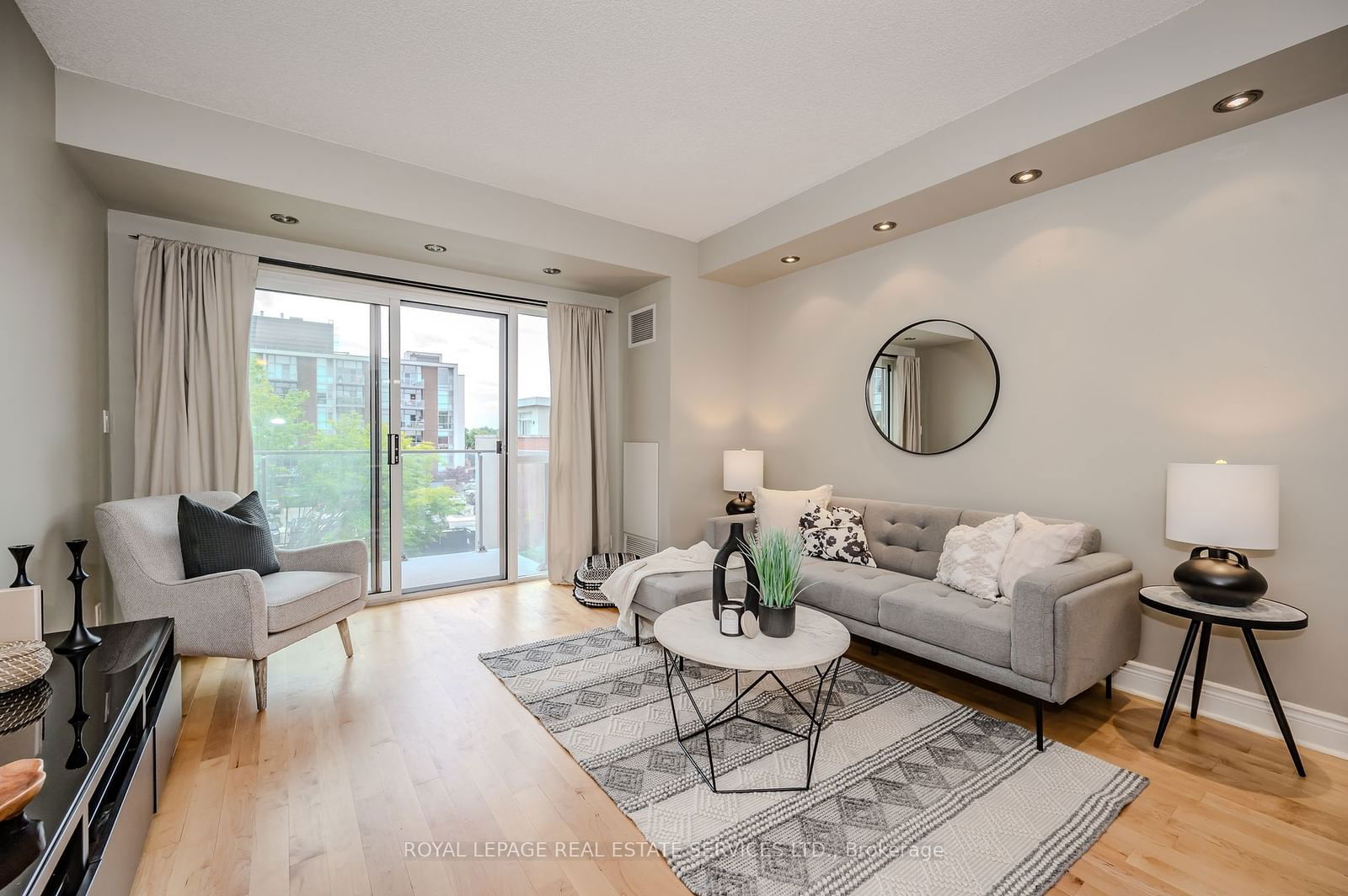 80 Port St E, unit 302 for sale - image #13